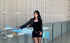 我被同桌吸奶的故事